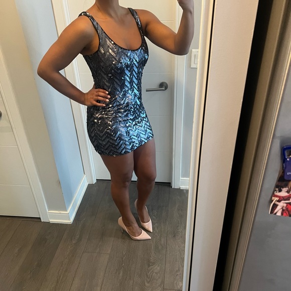 Sequin mini dress - Picture 2 of 3